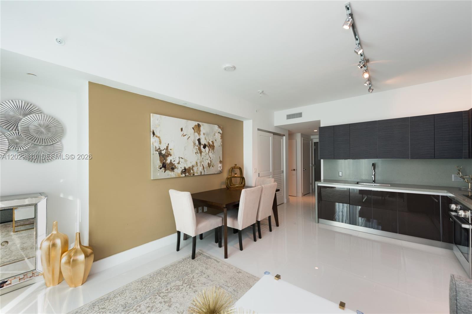 1080 Brickell Ave #4105, Miami FL 33131
