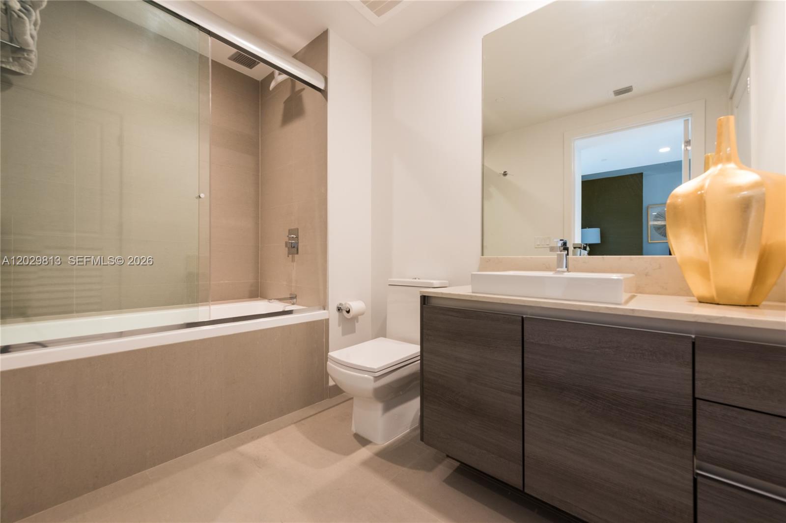 1080 Brickell Ave #4105, Miami FL 33131