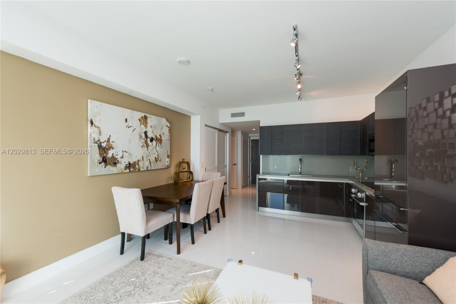 1080 Brickell Ave #4105, Miami FL 33131