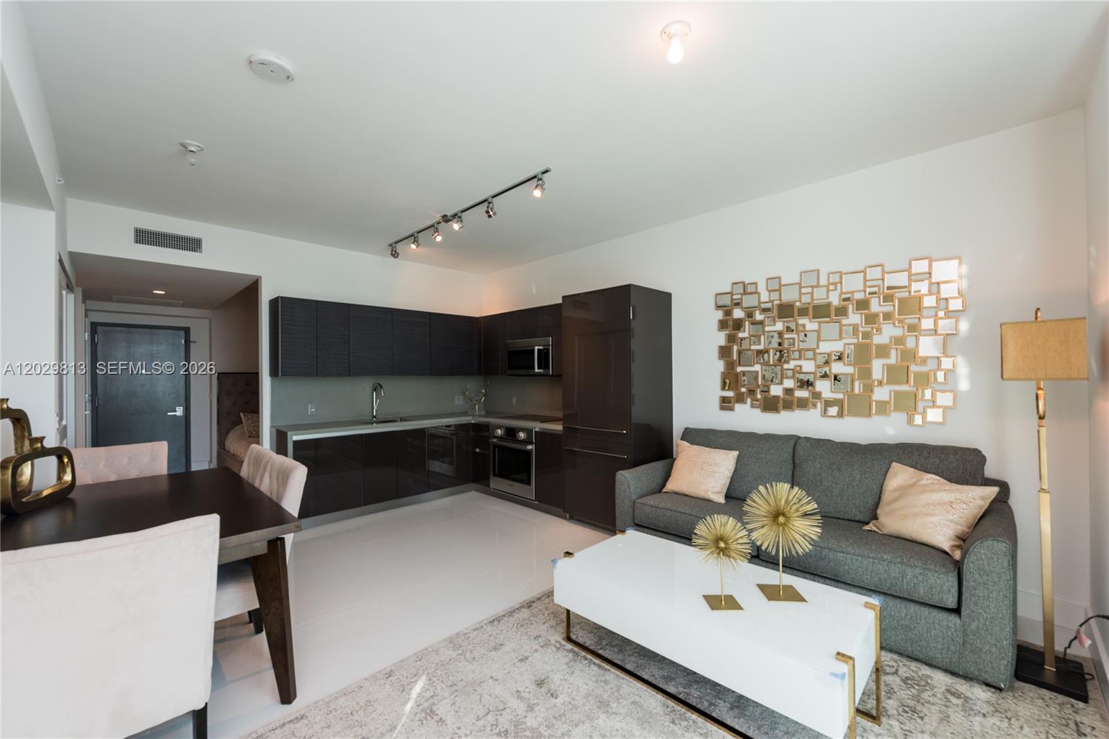1080 Brickell Ave #4105, Miami FL 33131