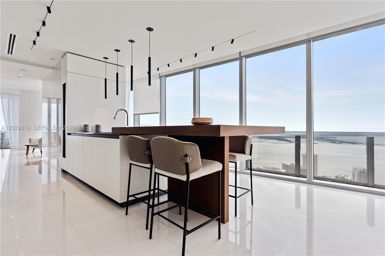 300 E Biscayne Blvd Way #5101, Miami FL 33131