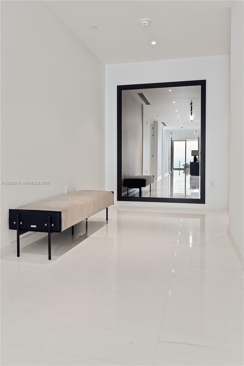 300 E Biscayne Blvd Way #5101, Miami FL 33131