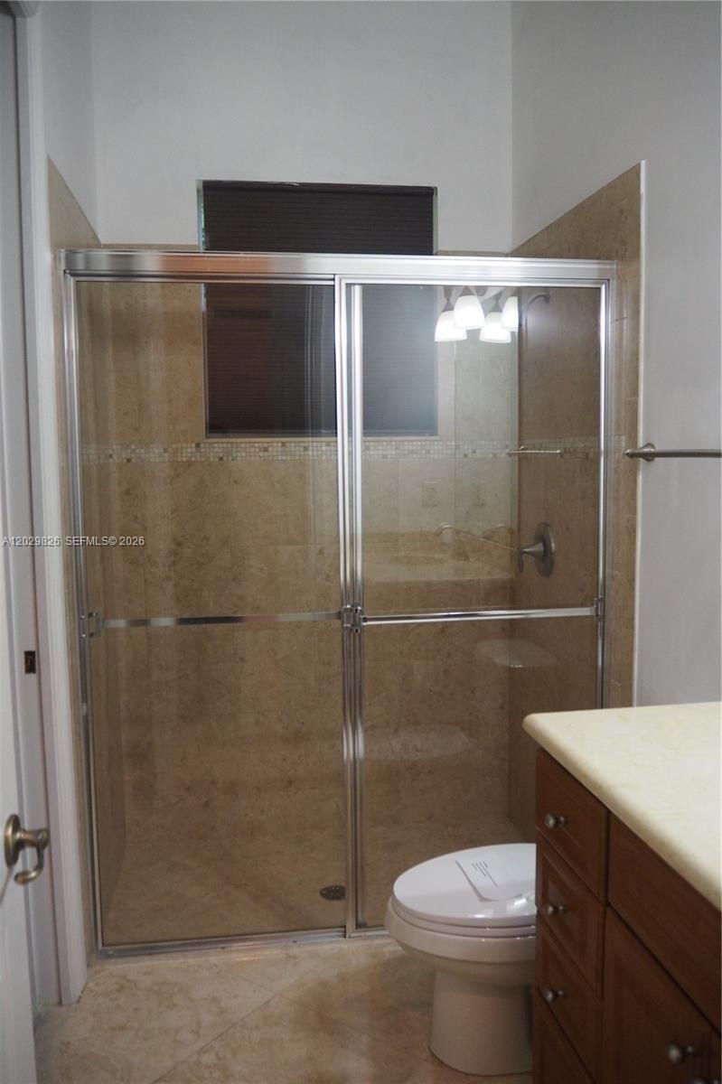 2750 E Jockey Cir E, Davie FL 33330