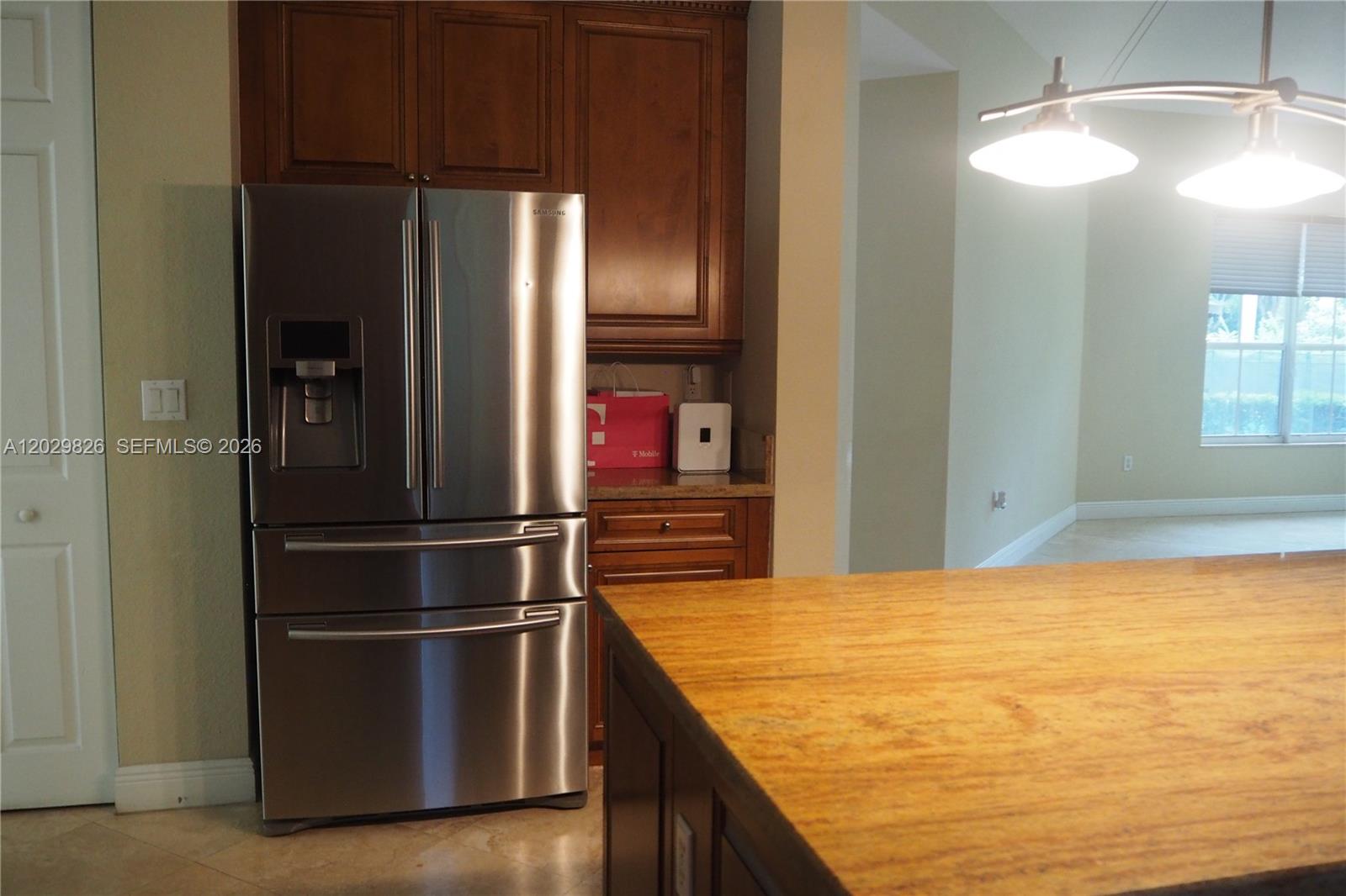 2750 E Jockey Cir E, Davie FL 33330