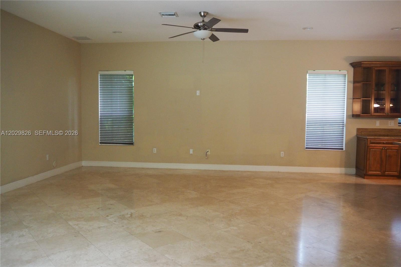 2750 E Jockey Cir E, Davie FL 33330