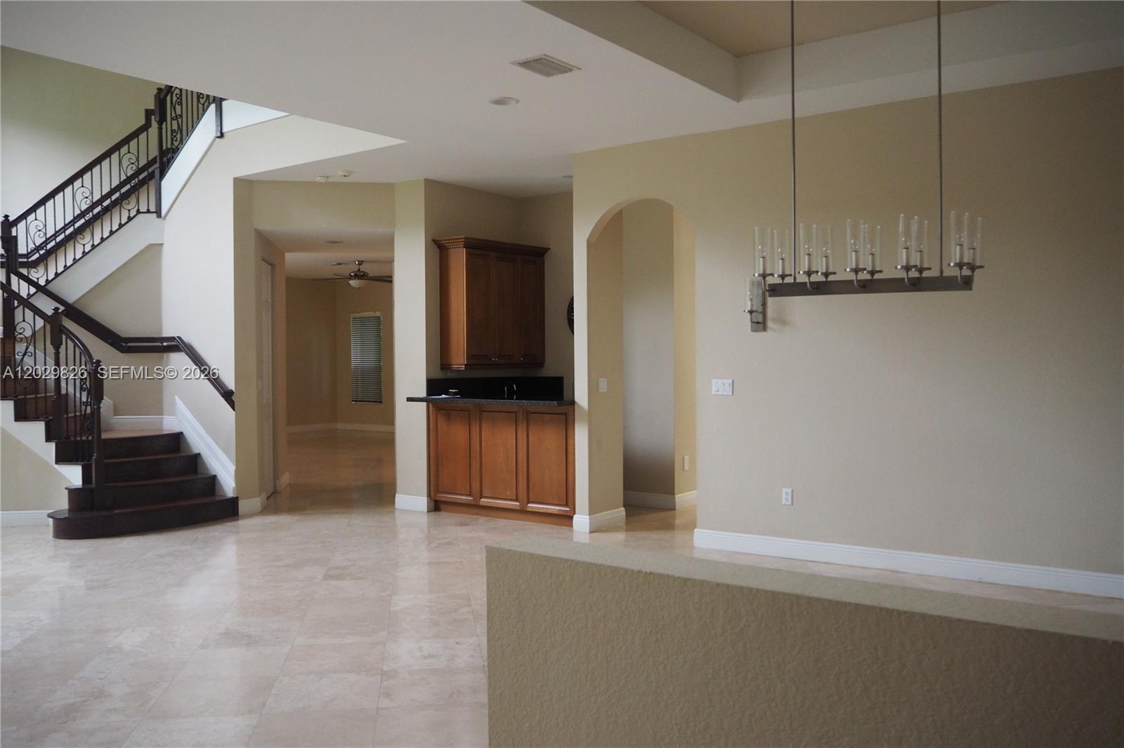 2750 E Jockey Cir E, Davie FL 33330
