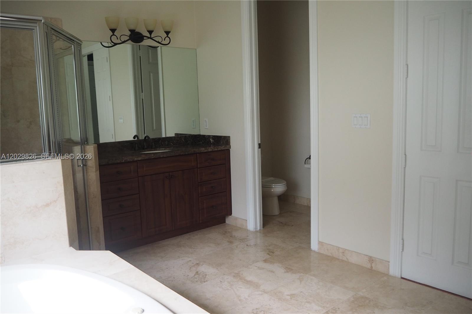 2750 E Jockey Cir E, Davie FL 33330