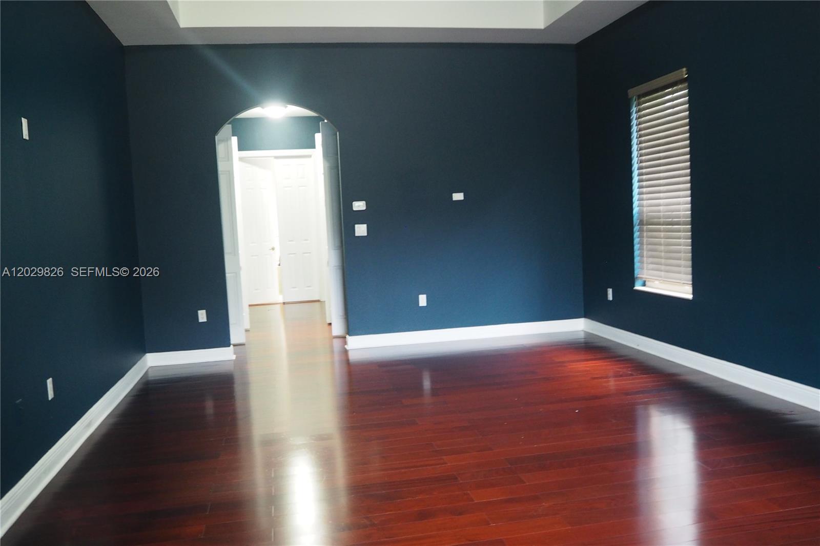 2750 E Jockey Cir E, Davie FL 33330