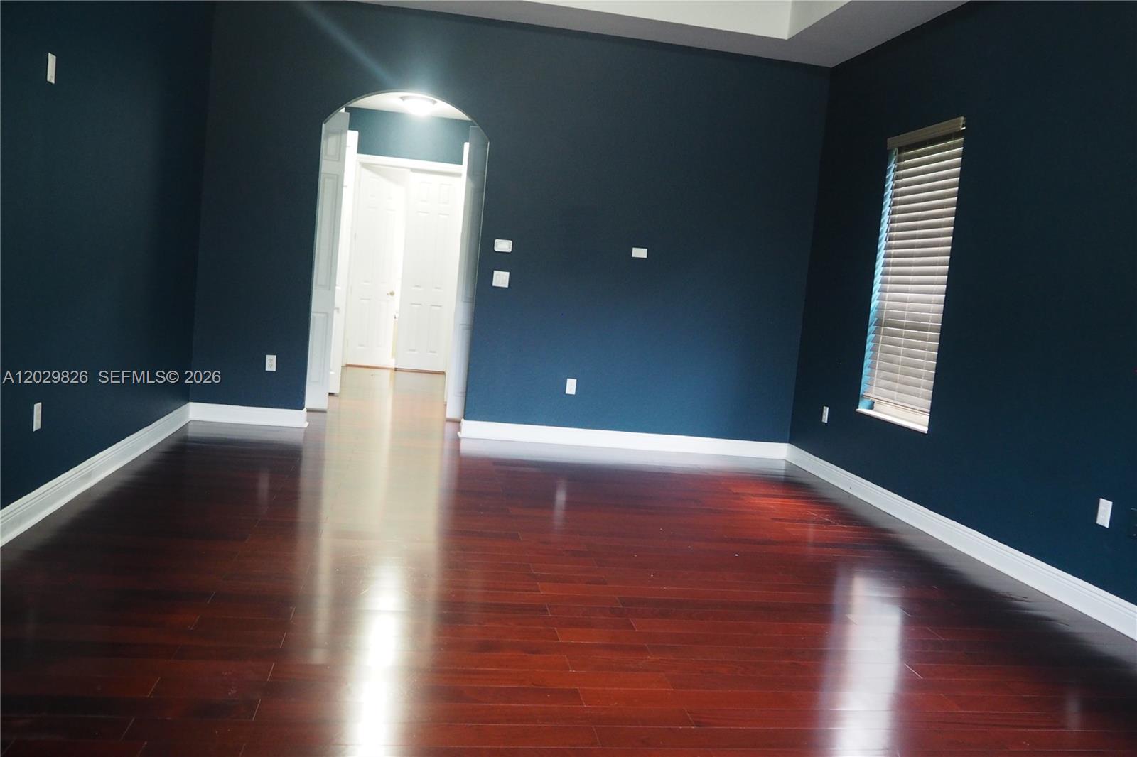 2750 E Jockey Cir E, Davie FL 33330