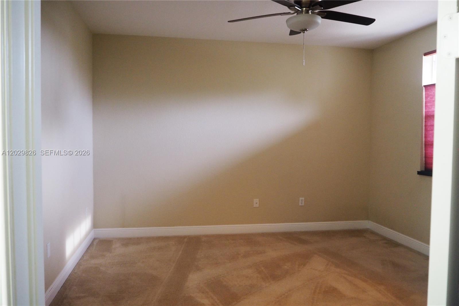 2750 E Jockey Cir E, Davie FL 33330