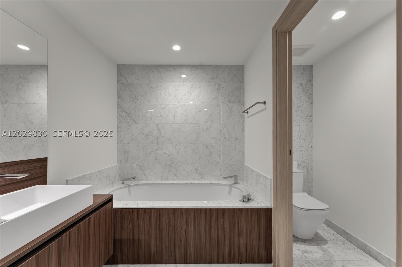 1000 Brickell Plaza #3602, Miami FL 33131