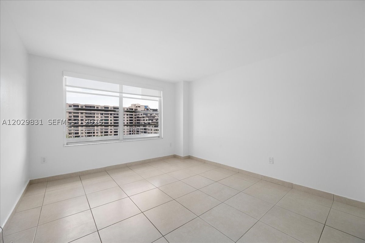 199 Ocean Lane Dr #911, Key Biscayne FL 33149