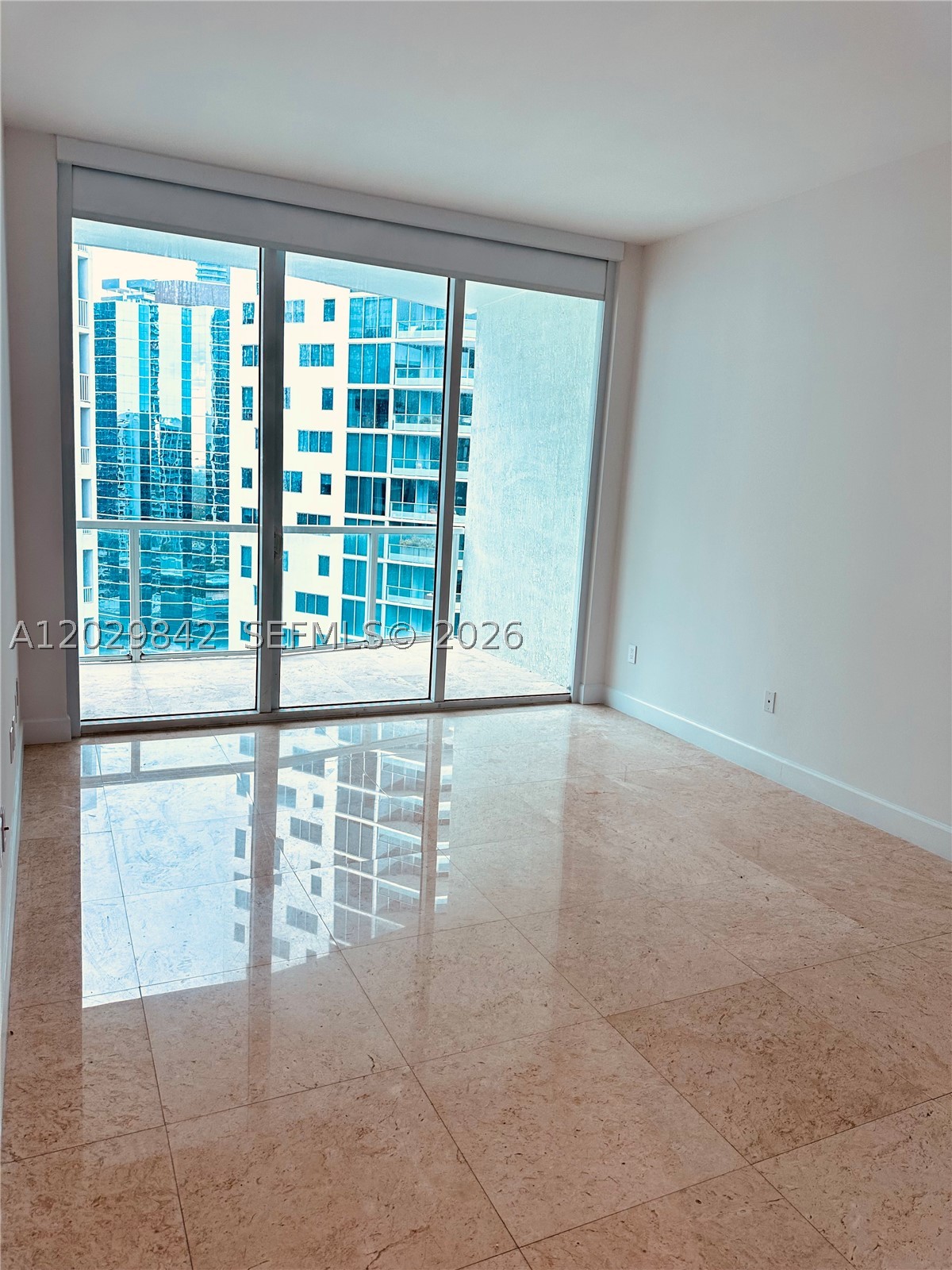218 SE 14th St #TS206, Miami FL 33131