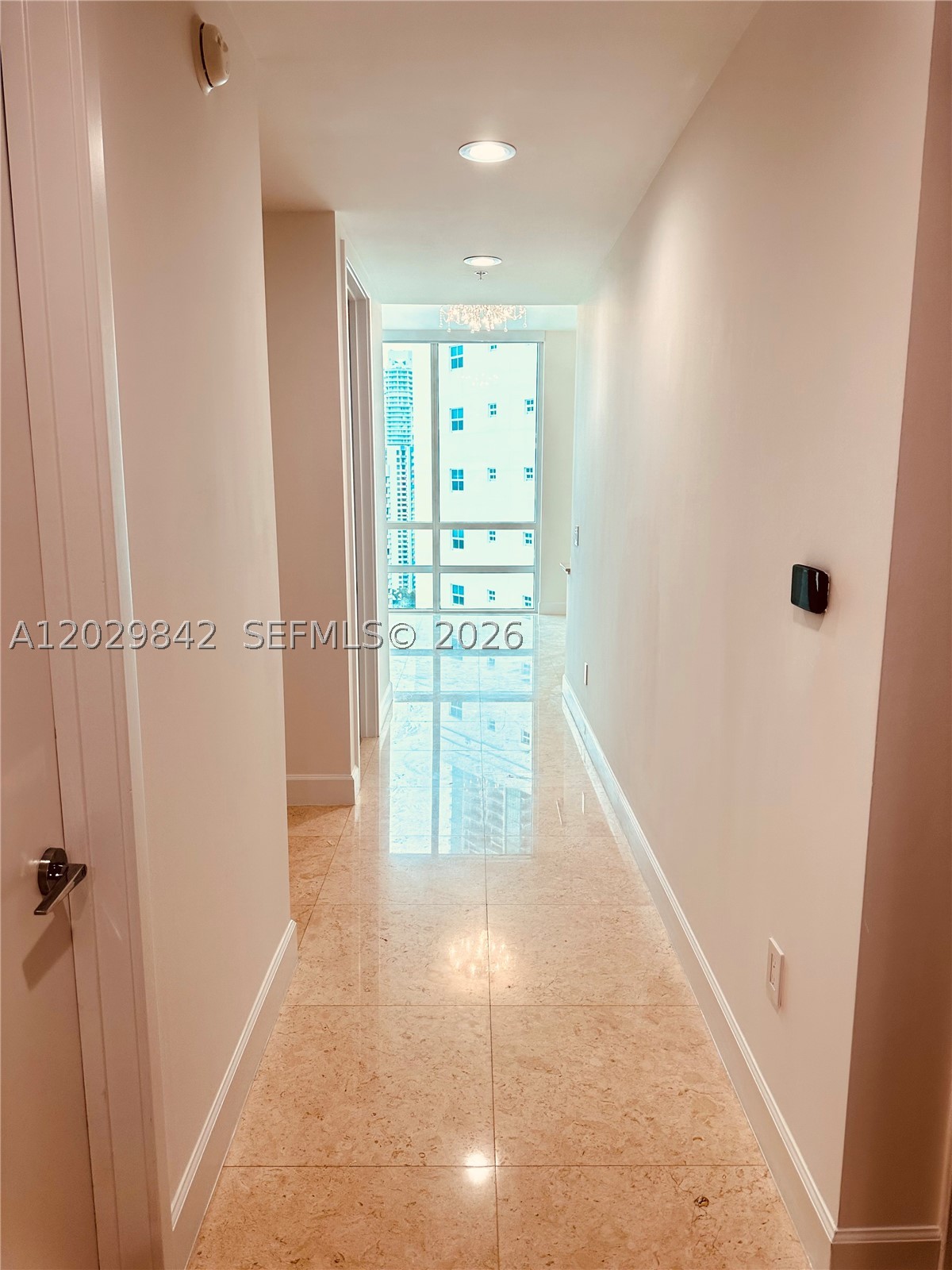 218 SE 14th St #TS206, Miami FL 33131