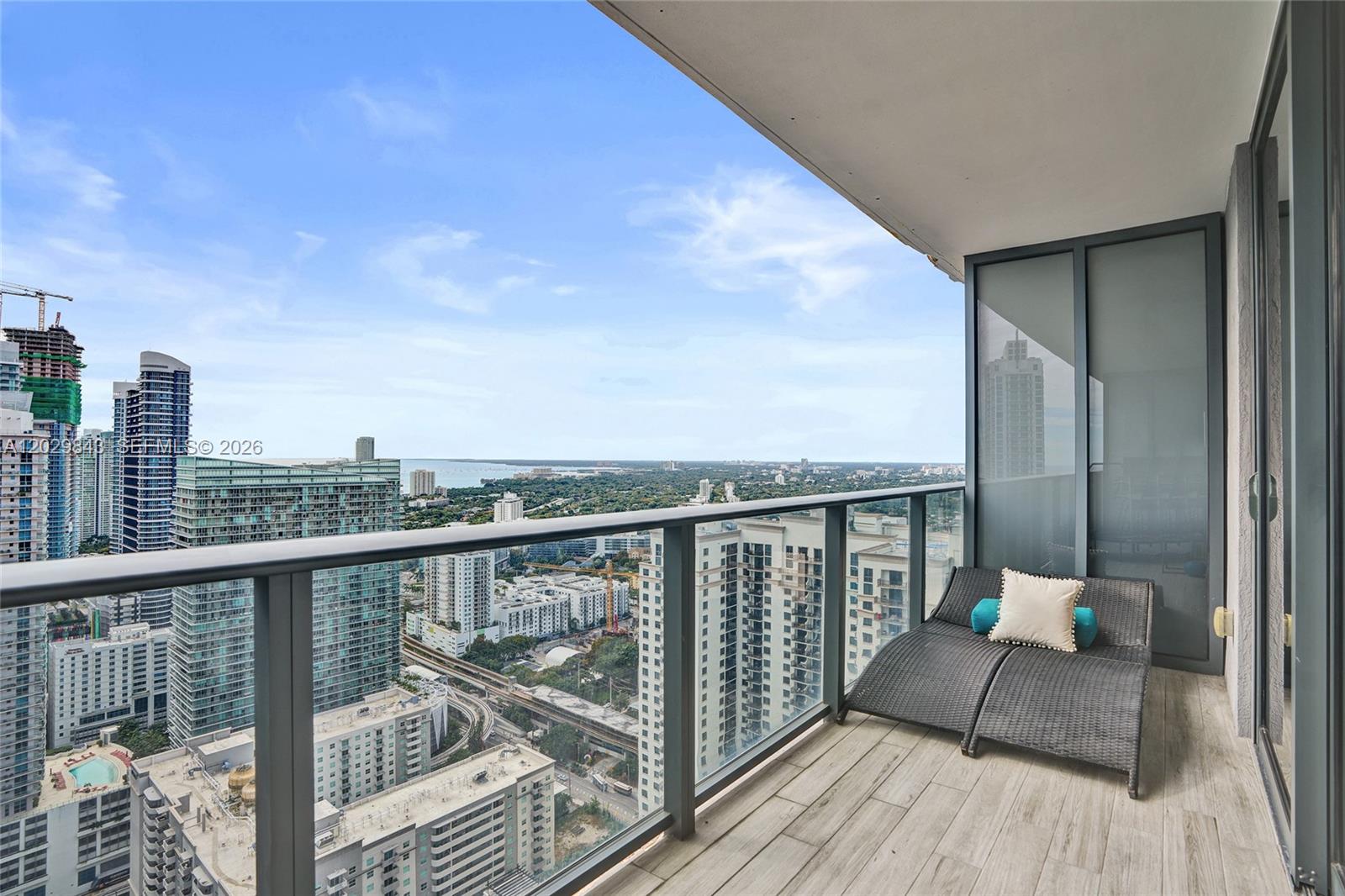 45 SW 9th St #4004, Miami FL 33130