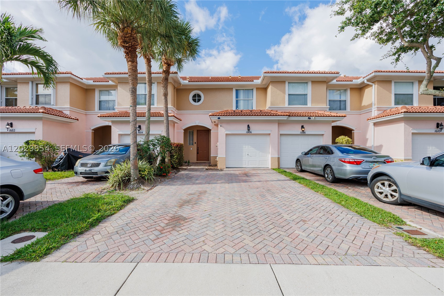 1606 Seminole Palms Dr, Green Acres FL 33463