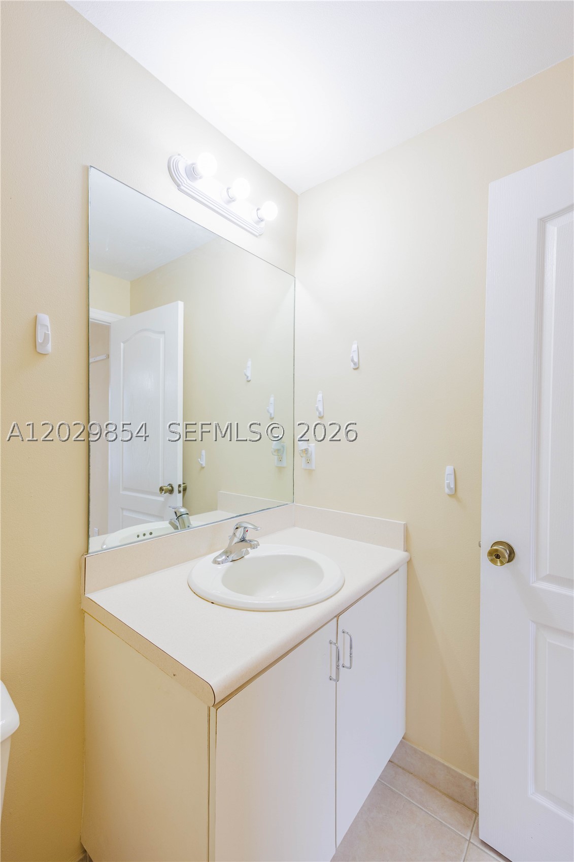 1606 Seminole Palms Dr, Green Acres FL 33463