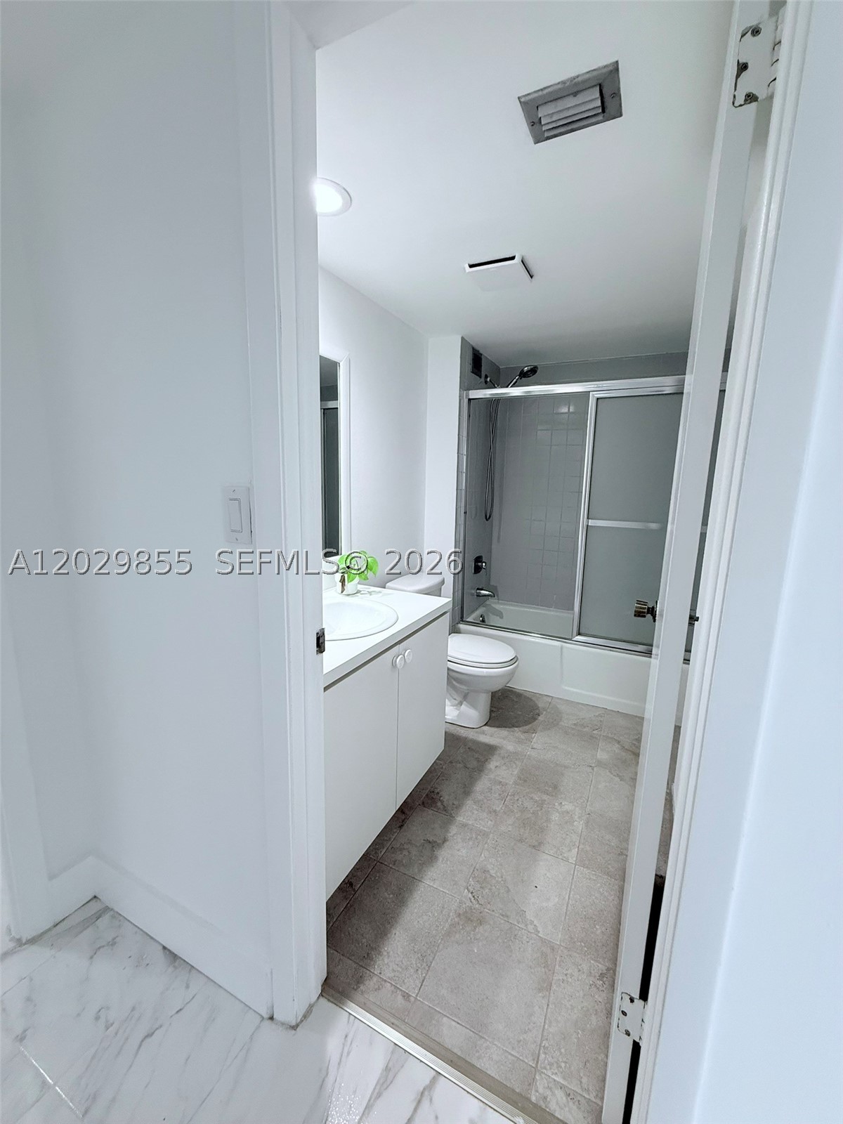 1925 Brickell Ave #D610, Miami FL 33129