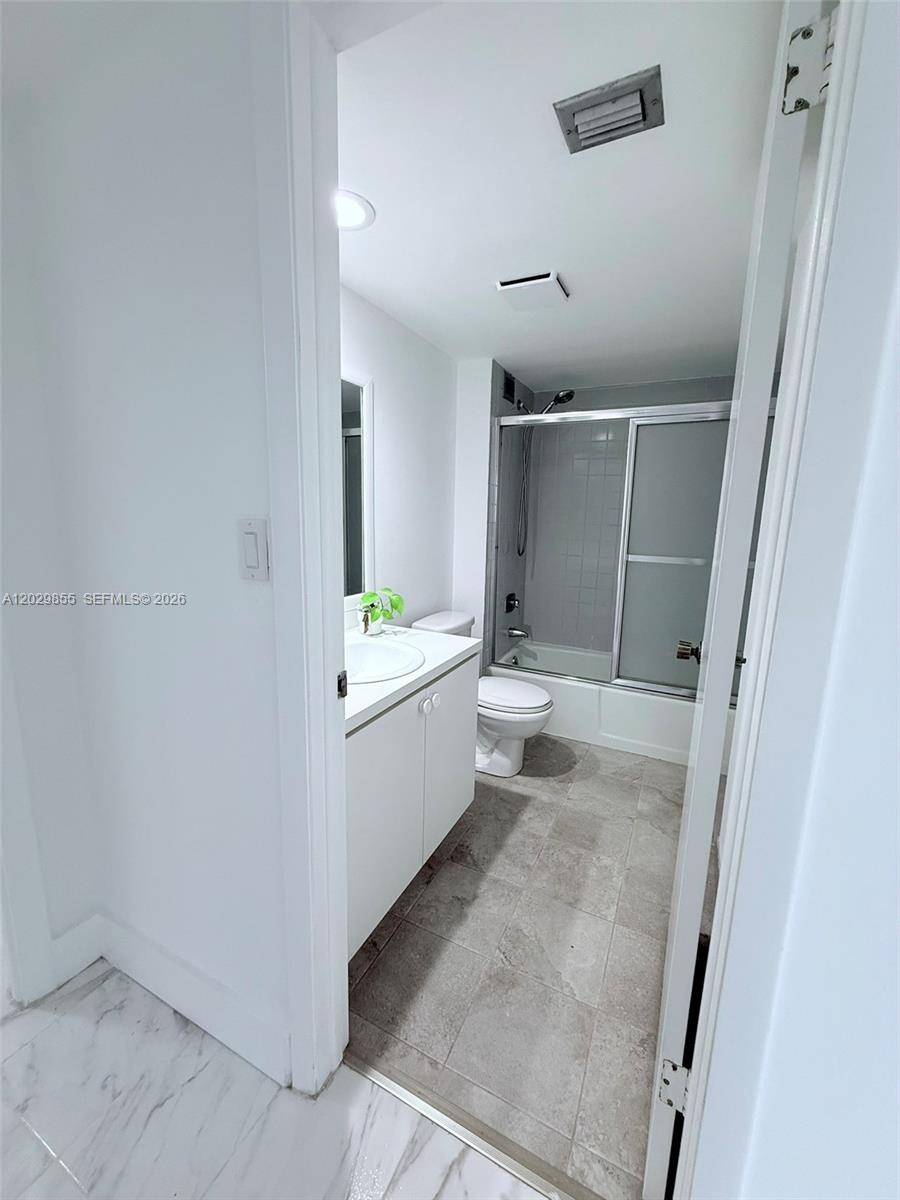 1925 Brickell Ave #D610, Miami FL 33129