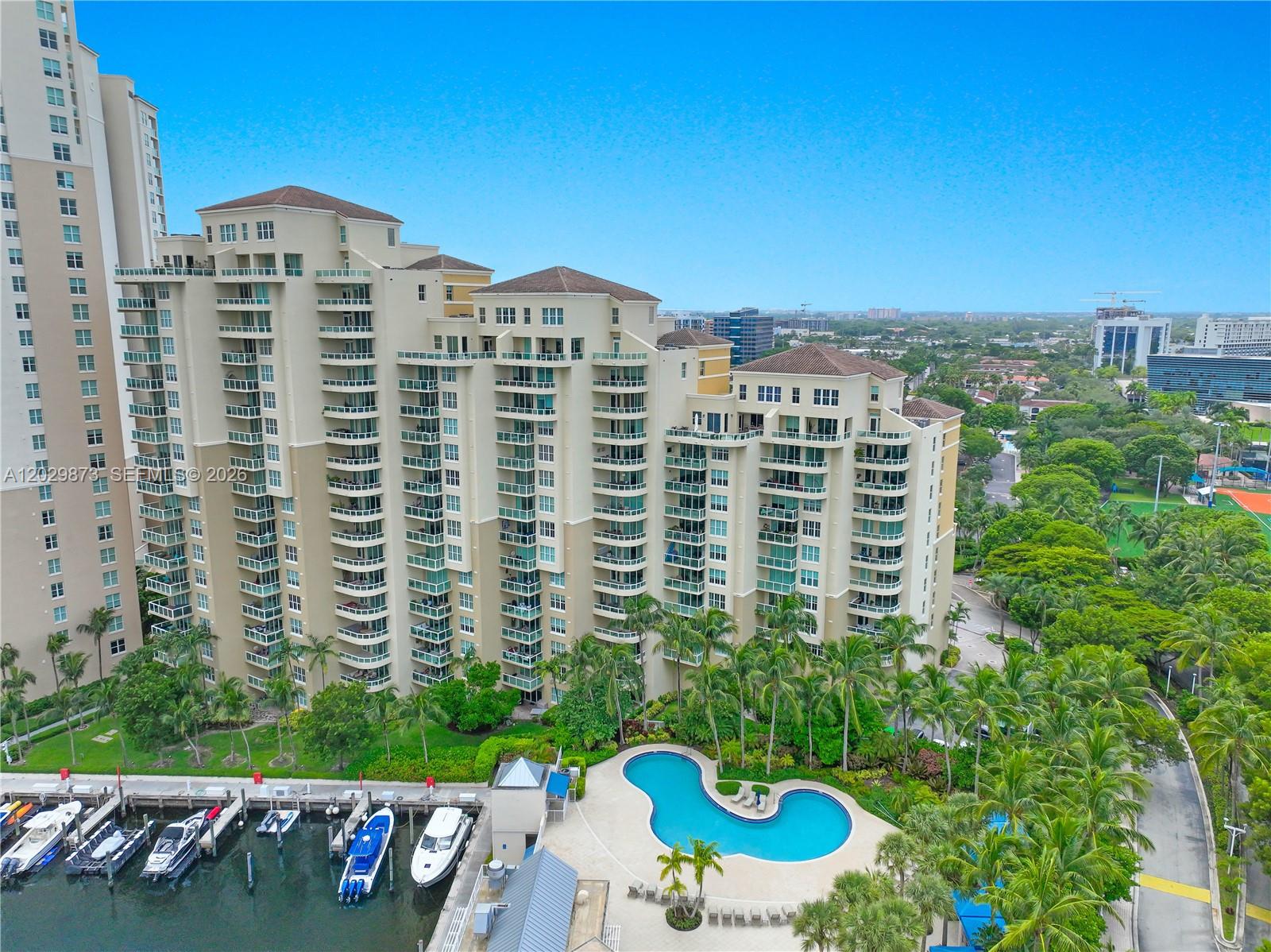 3340 NE 190th St #503, Aventura FL 33180