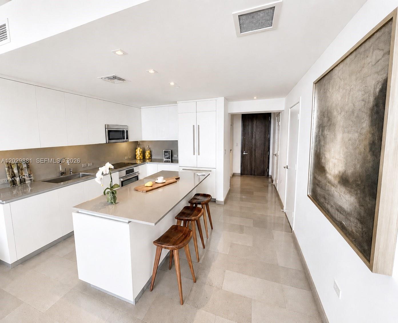 88 SW 7 #3506, Miami FL 33130