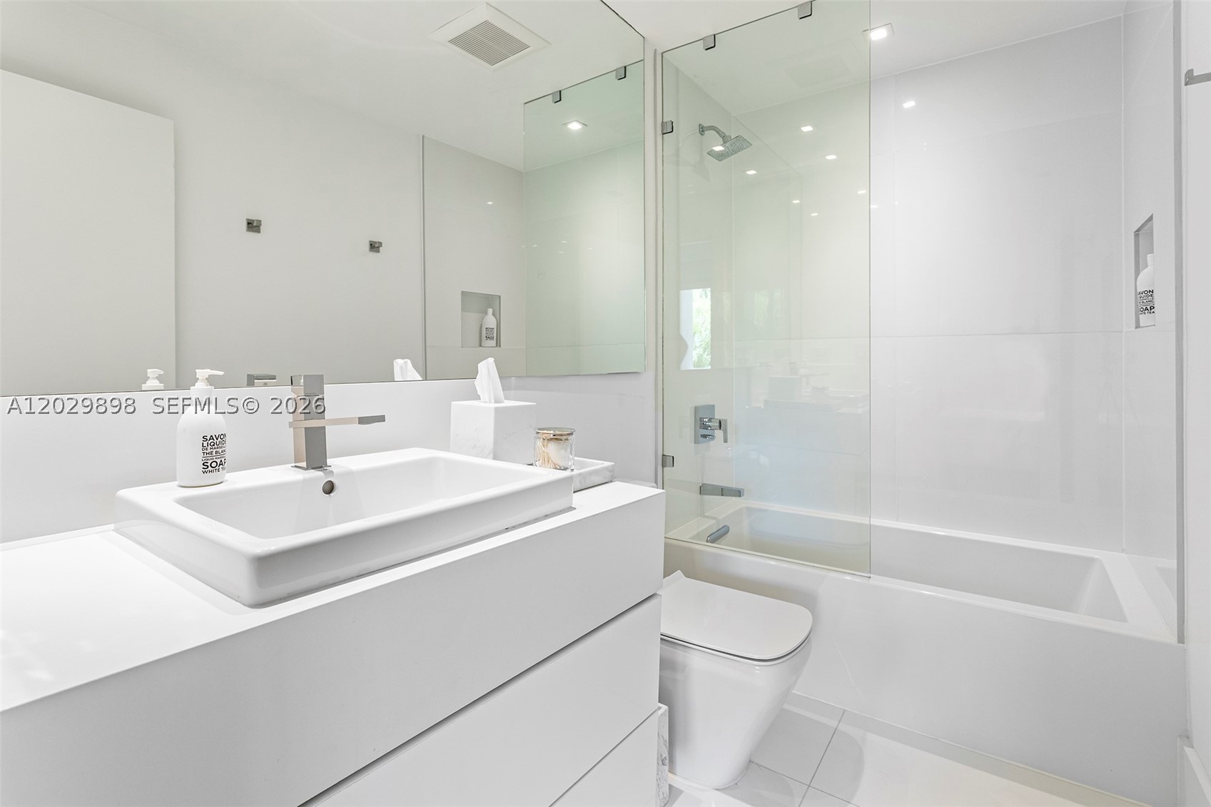 2122 Fisher Island Dr #2122, Miami Beach FL 33109