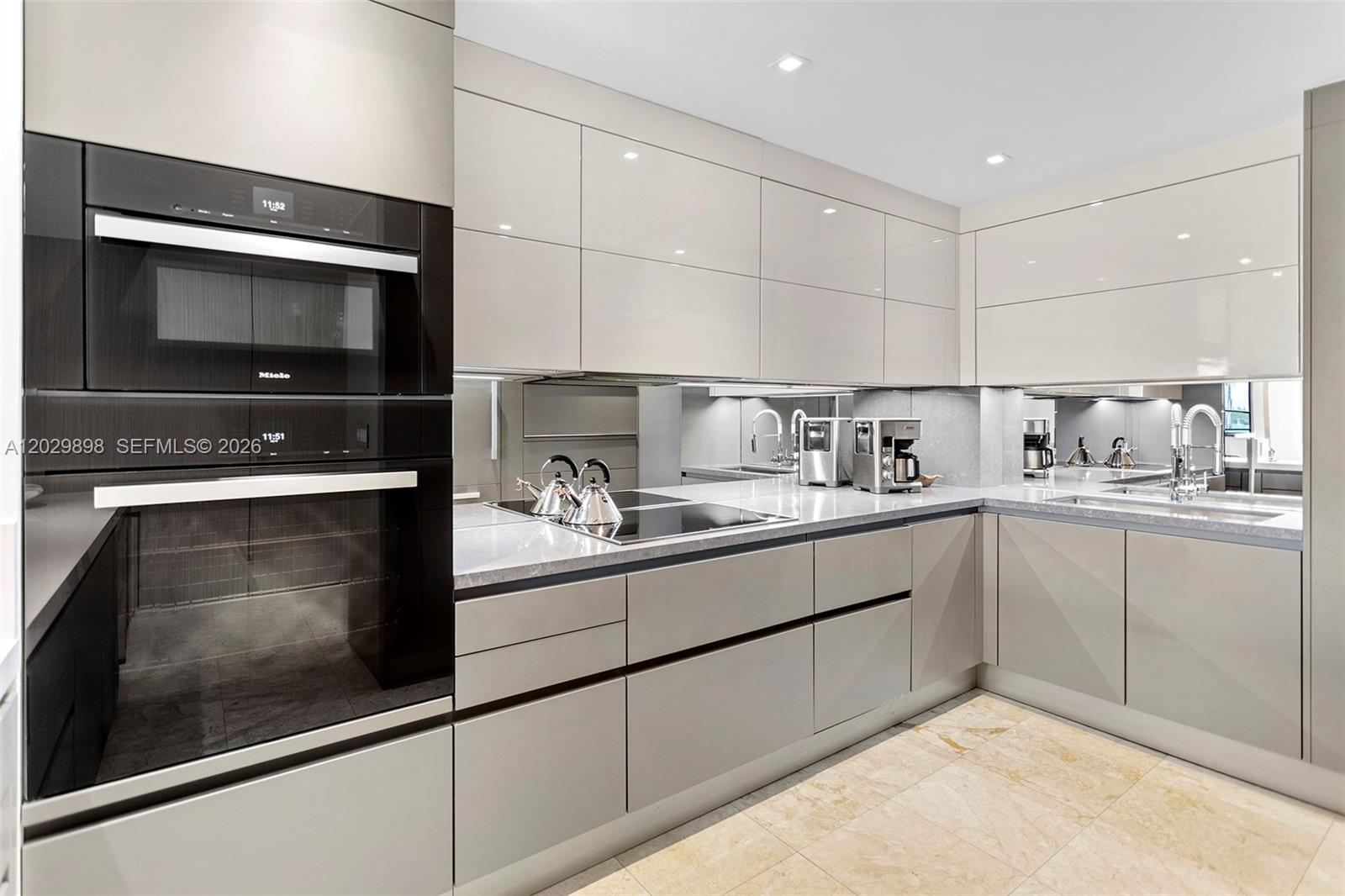 2122 Fisher Island Dr #2122, Miami Beach FL 33109
