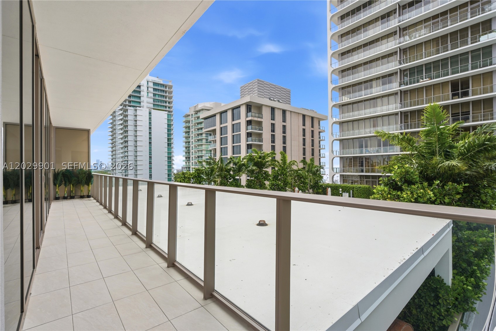 2678 Tigertail Ave #911, Miami FL 33133