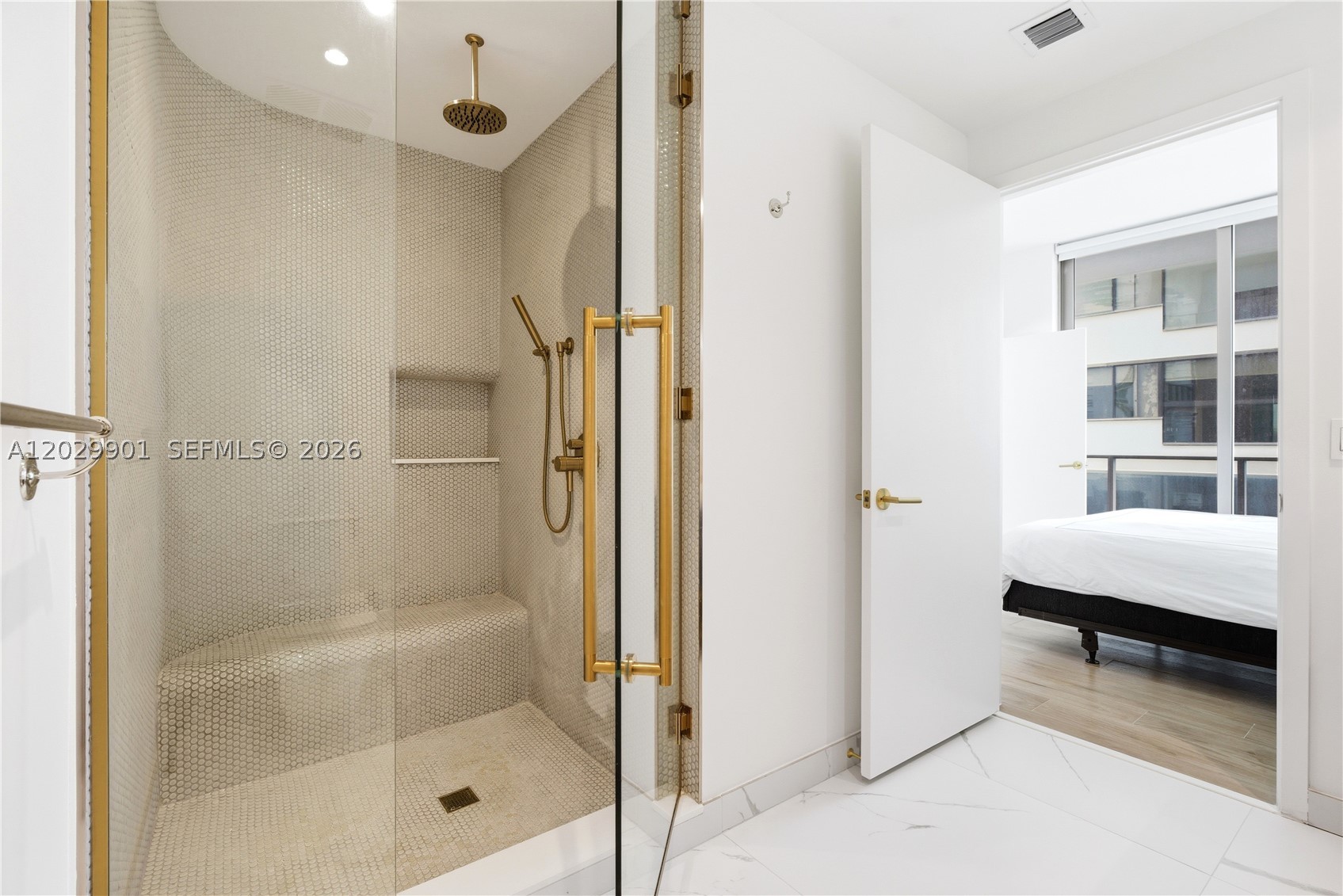 2678 Tigertail Ave #911, Miami FL 33133