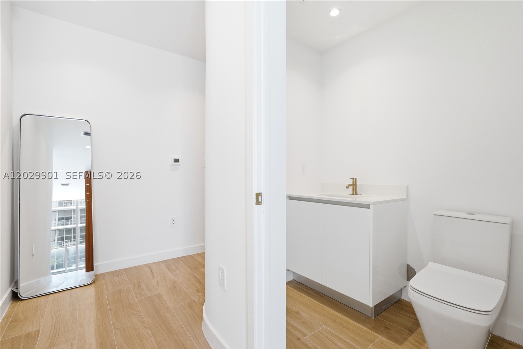 2678 Tigertail Ave #911, Miami FL 33133