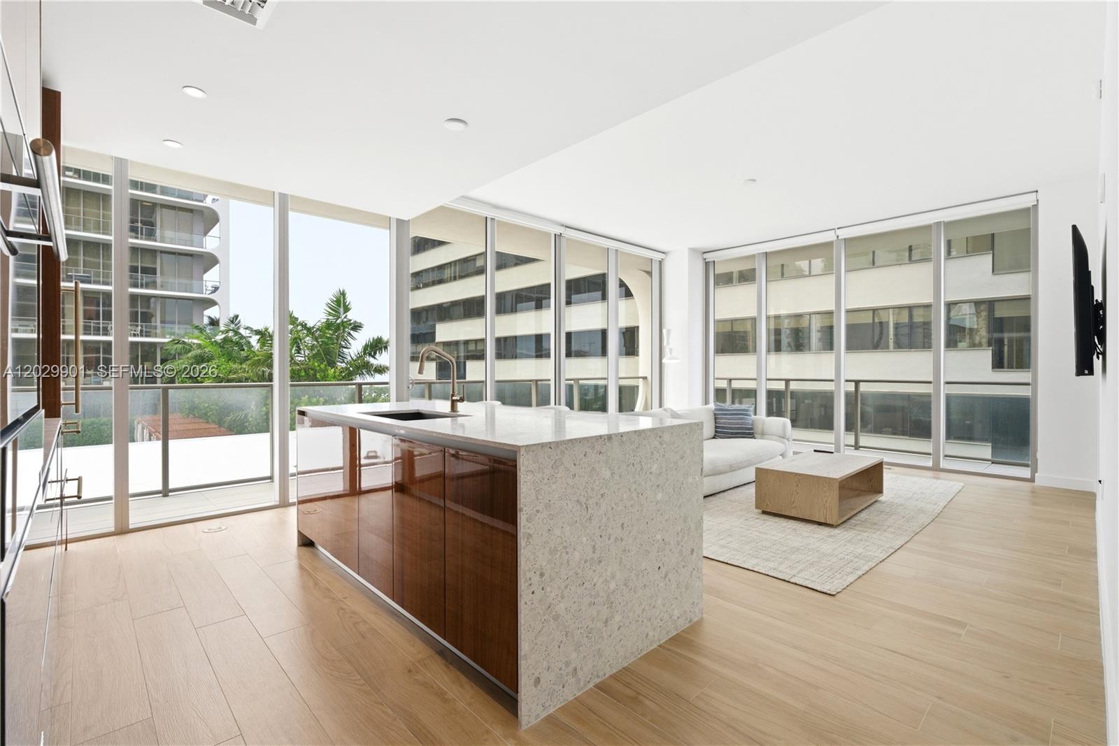 2678 Tigertail Ave #911, Miami FL 33133
