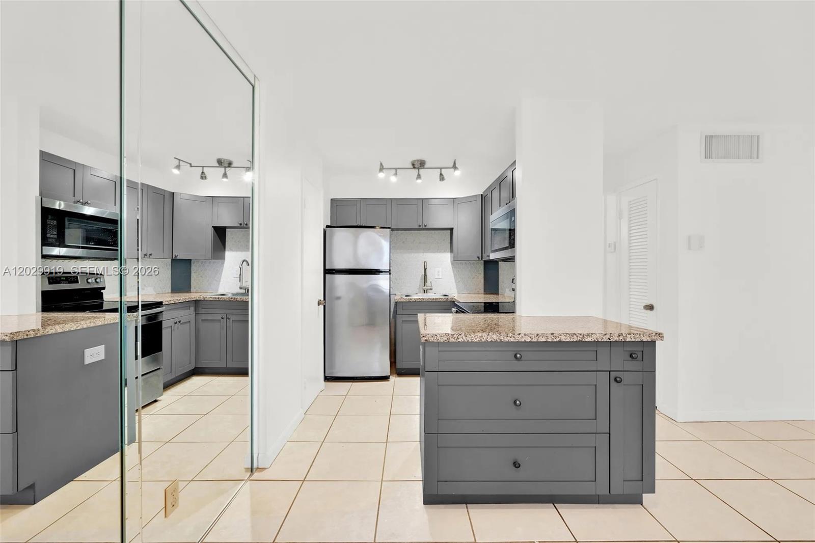 8701 SW 141st St #H6, Palmetto Bay FL 33176