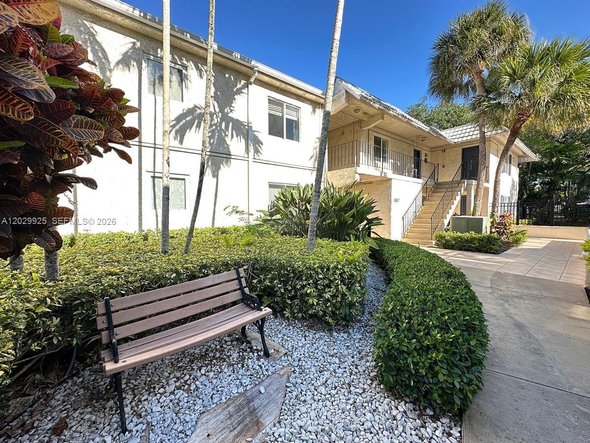 8601 SW 68 CT #5, Pinecrest FL 33143