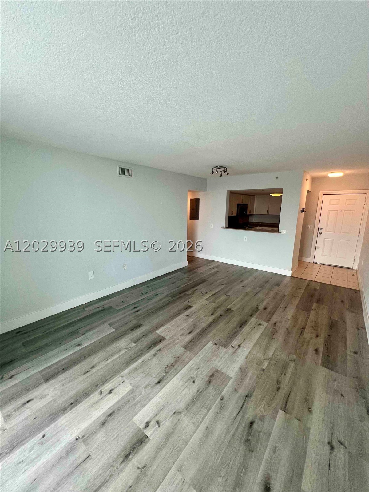 60 NW 37th Ave #400, Miami FL 33125