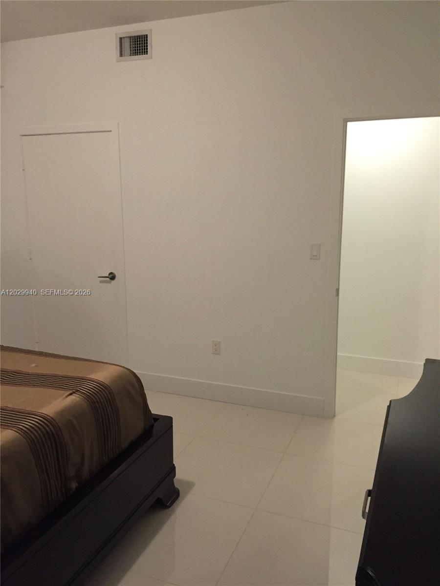 1111 SW 1 AV #2718-N, Miami FL 33130