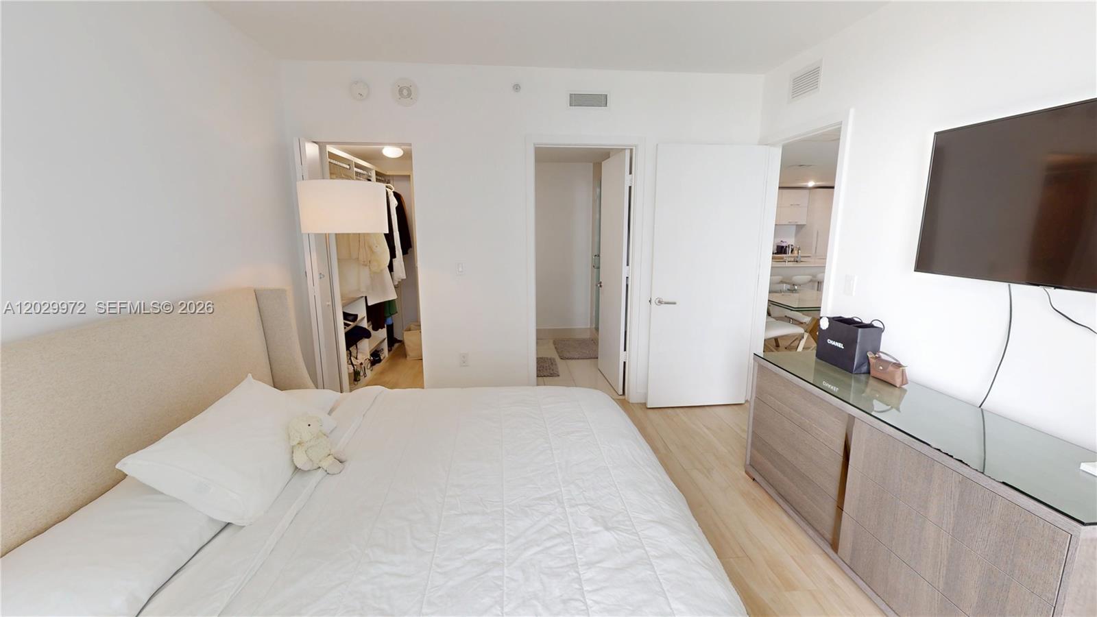 1300 S Miami Ave #2209, Miami FL 33130