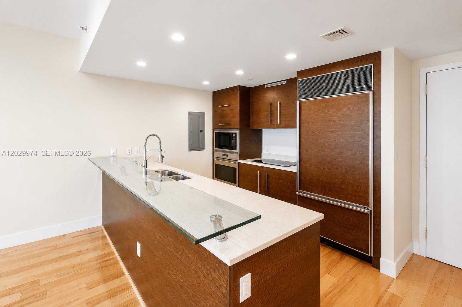 475 Brickell Ave #2909, Miami FL 33131
