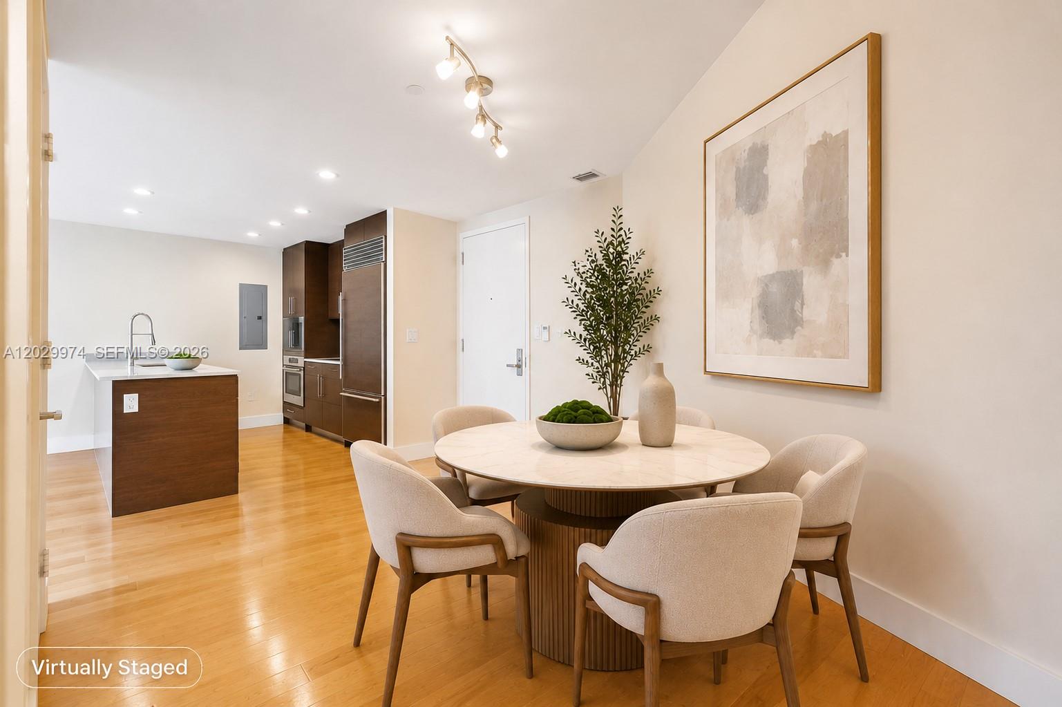 475 Brickell Ave #2909, Miami FL 33131