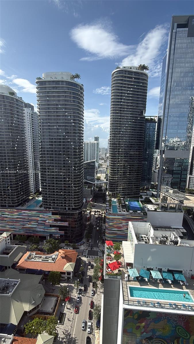 1000 Brickell Plz #3412, Miami FL 33131