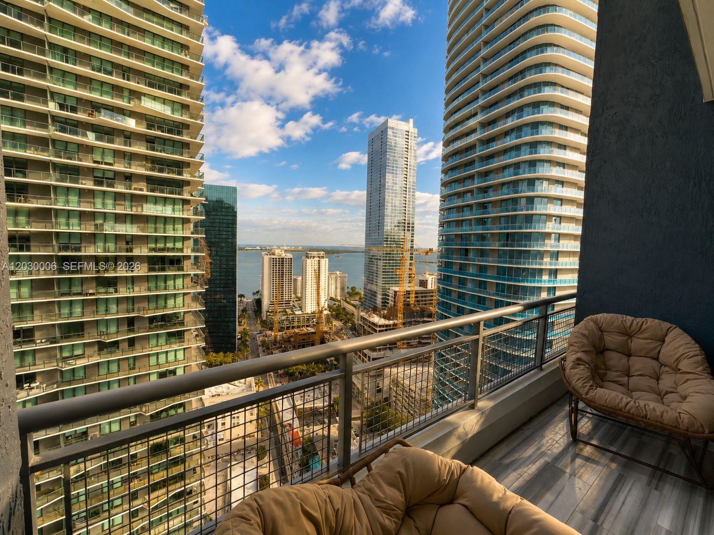 60 SW 13th St #3004, Miami FL 33130