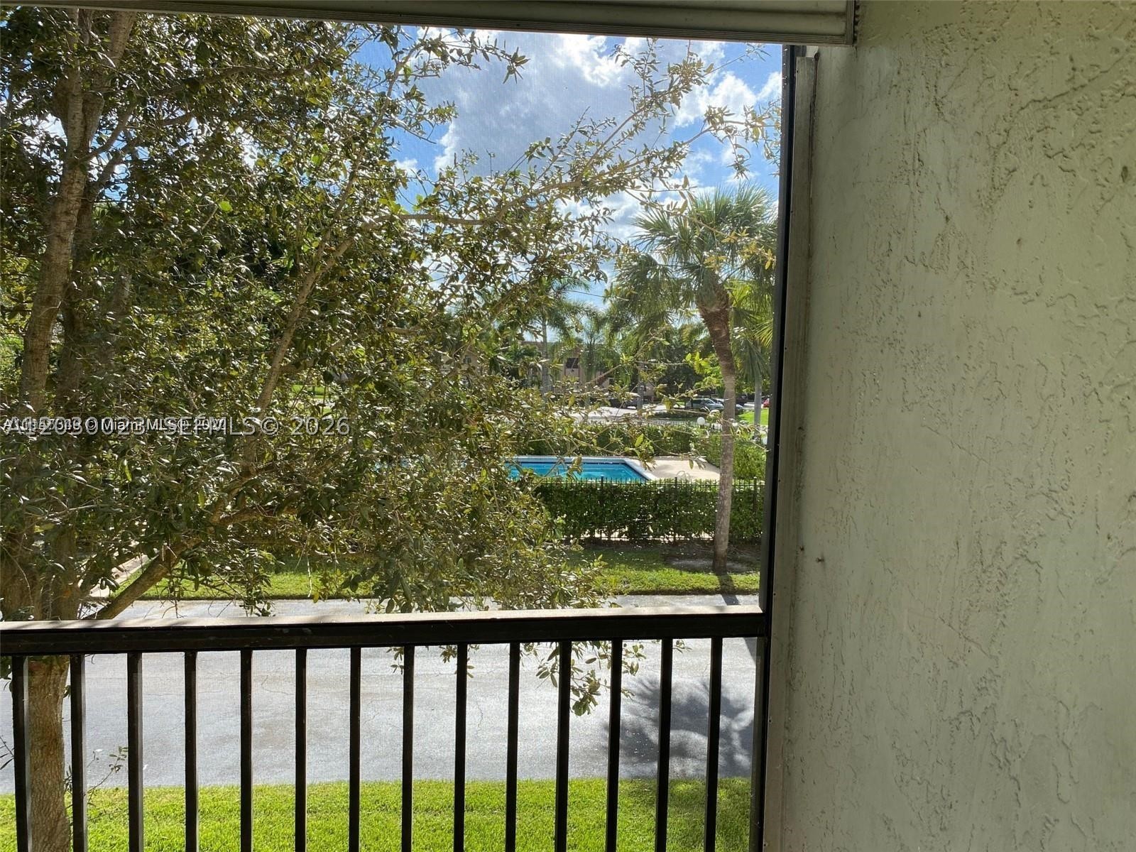 159 Lakeview dr #204, Weston FL 33326