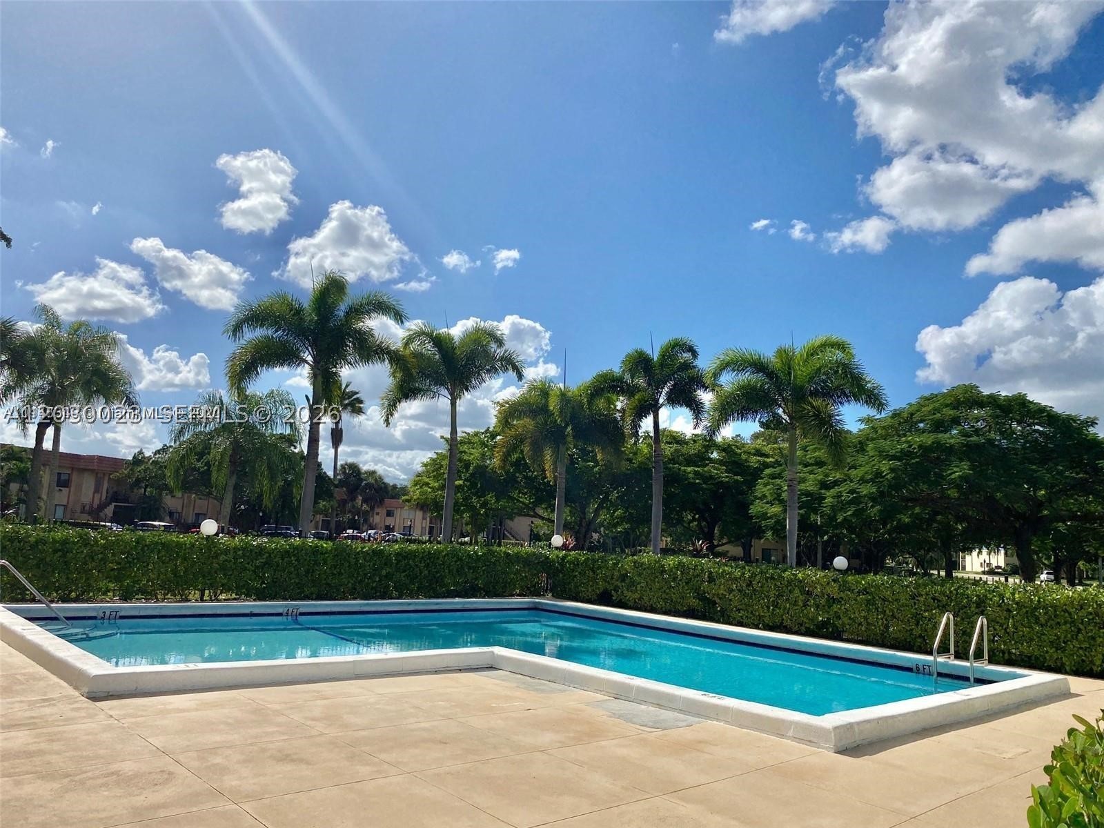 159 Lakeview dr #204, Weston FL 33326