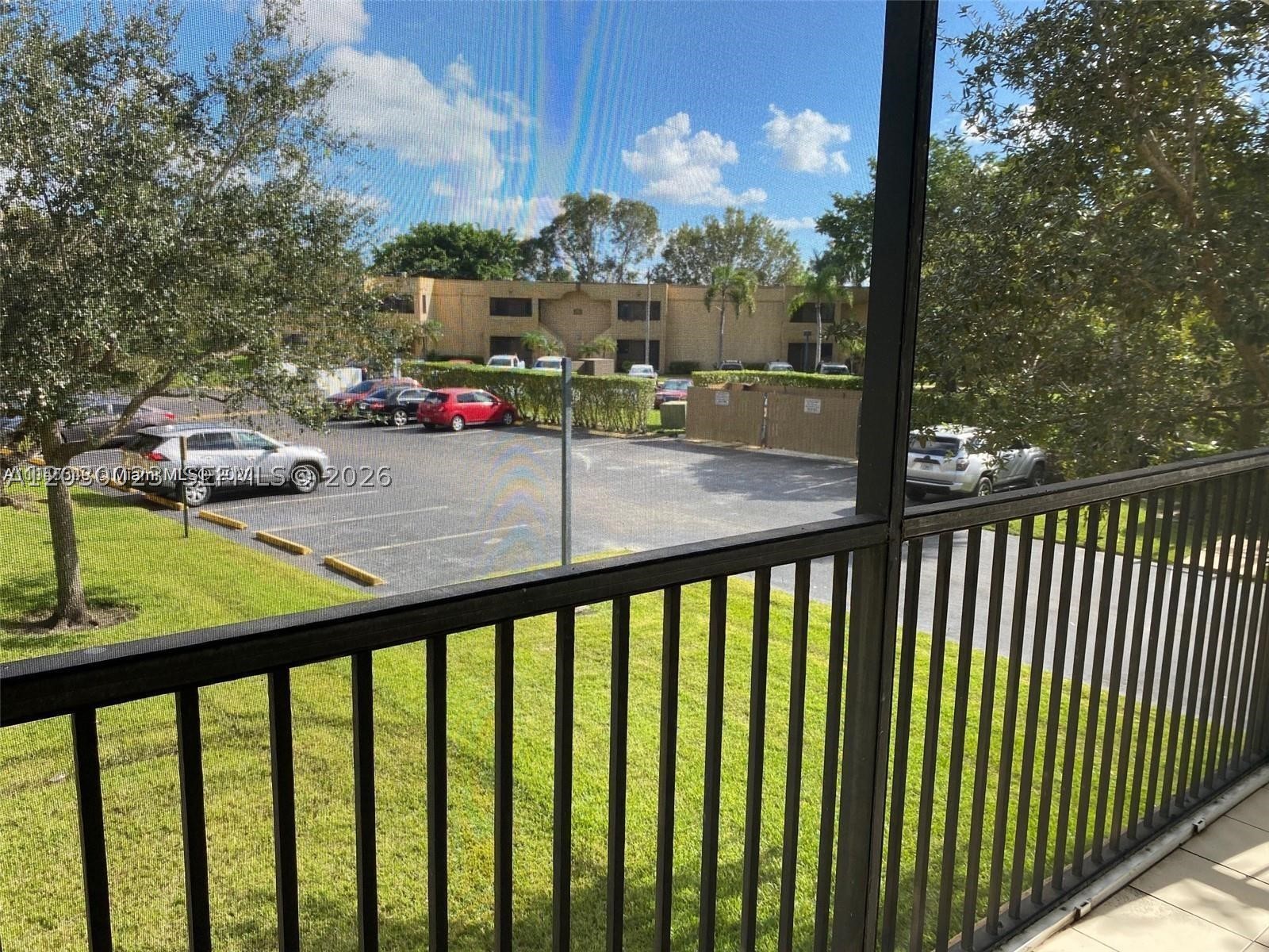 159 Lakeview dr #204, Weston FL 33326