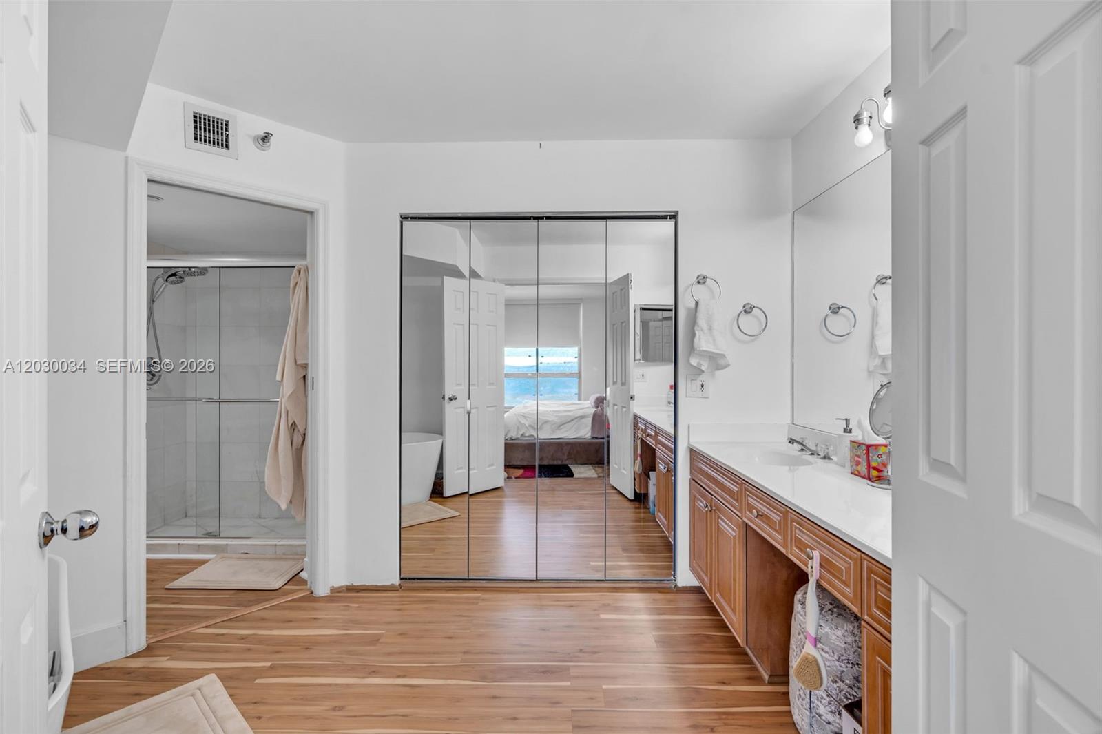 3500 Mystic Pointe Dr #1205, Aventura FL 33180