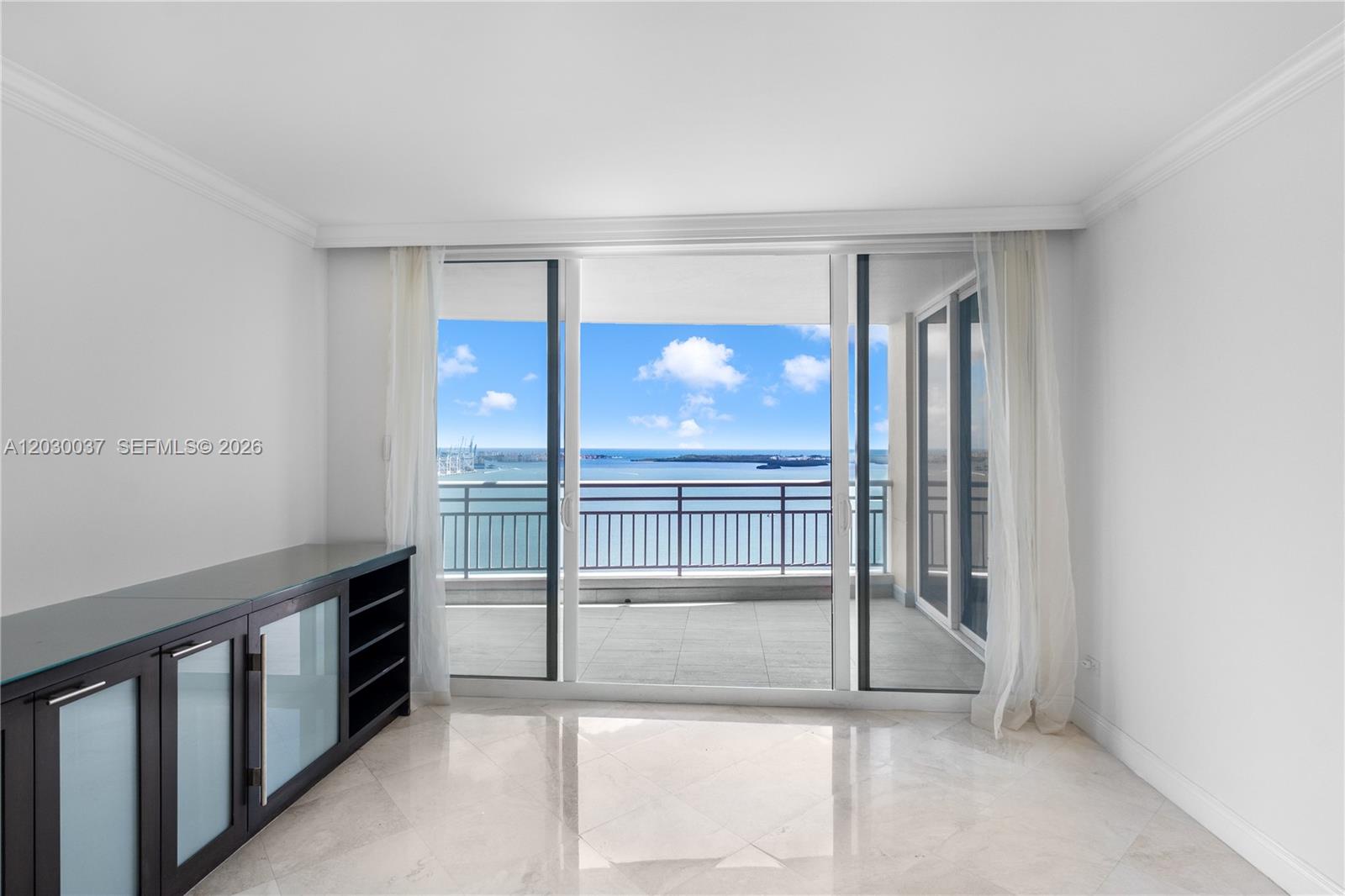 808 Brickell Key Dr #3002, Miami FL 33131