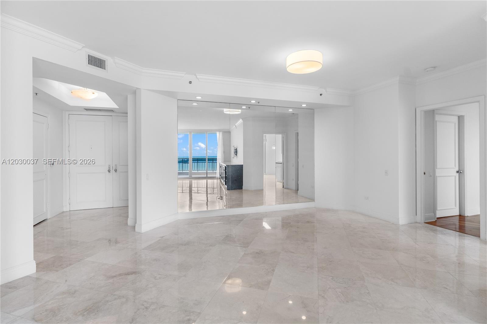 808 Brickell Key Dr #3002, Miami FL 33131