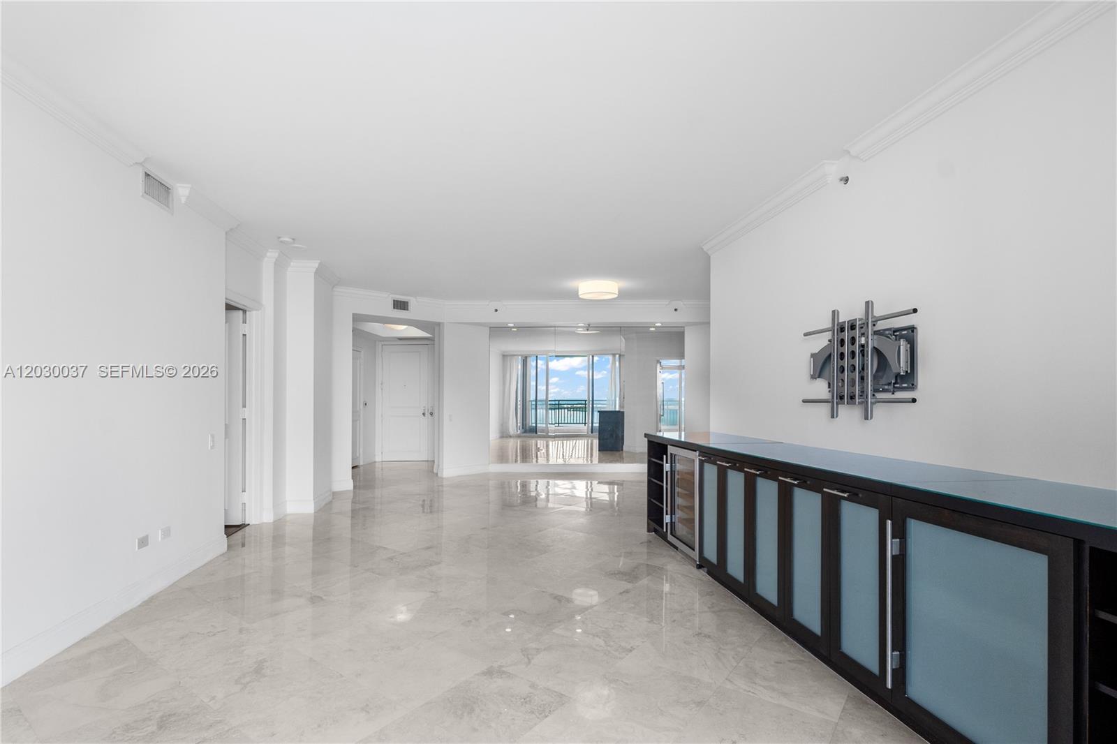 808 Brickell Key Dr #3002, Miami FL 33131