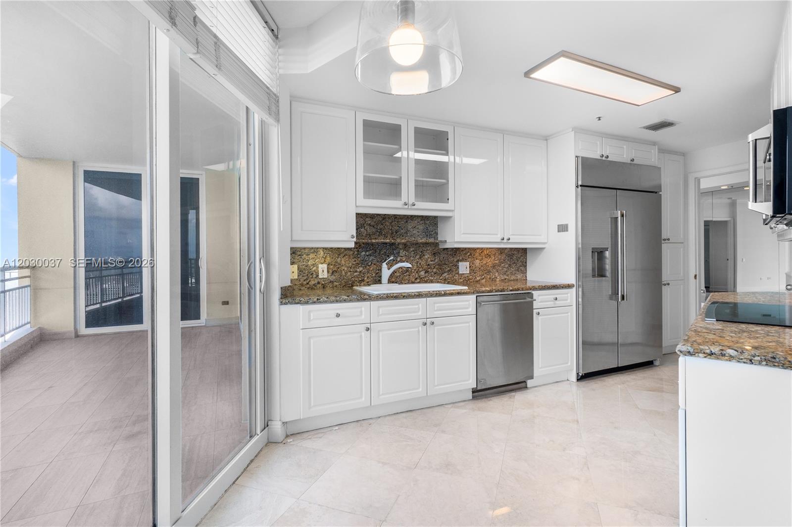 808 Brickell Key Dr #3002, Miami FL 33131