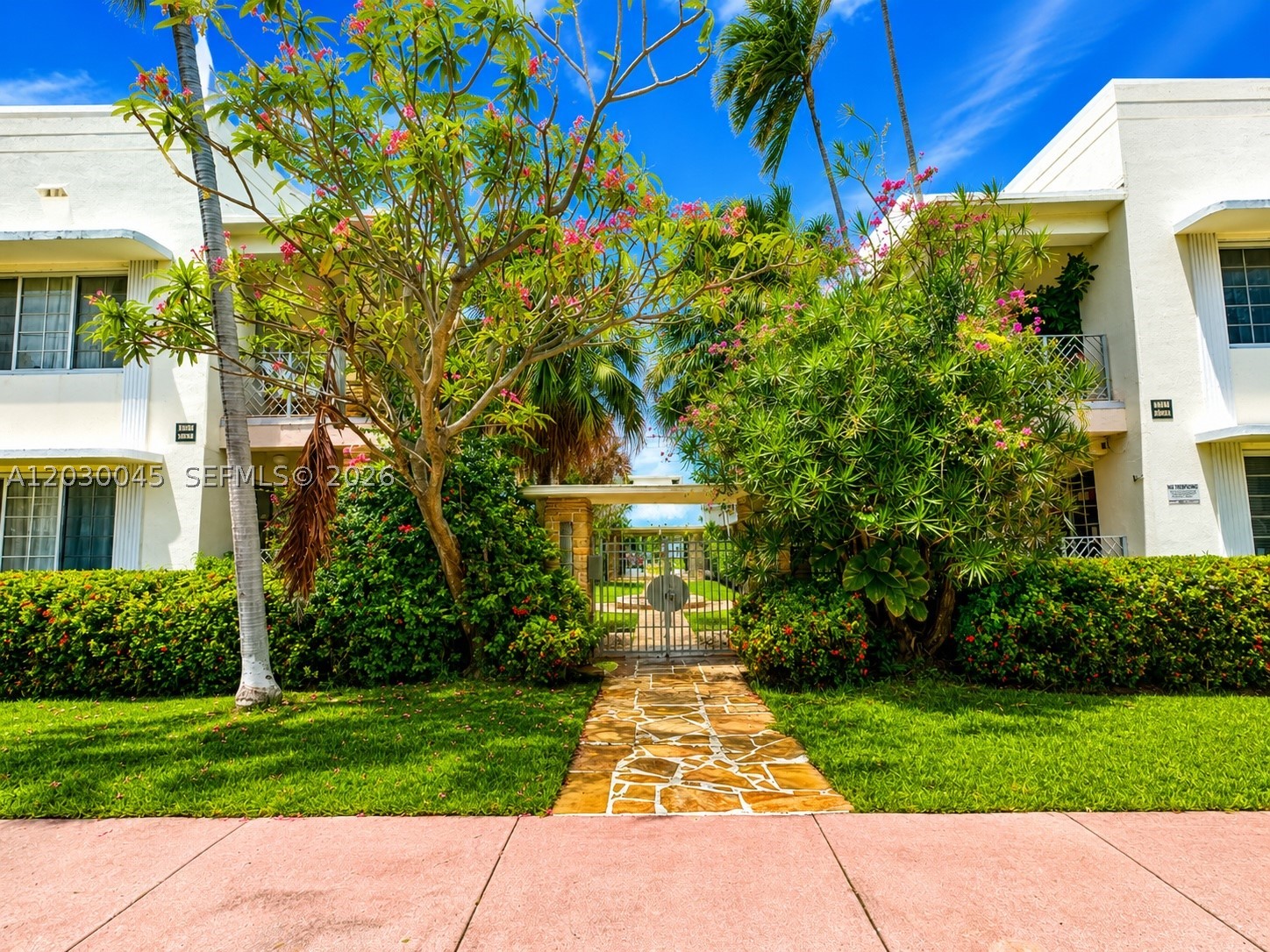 2137 Calais Dr #5, Miami Beach FL 33141