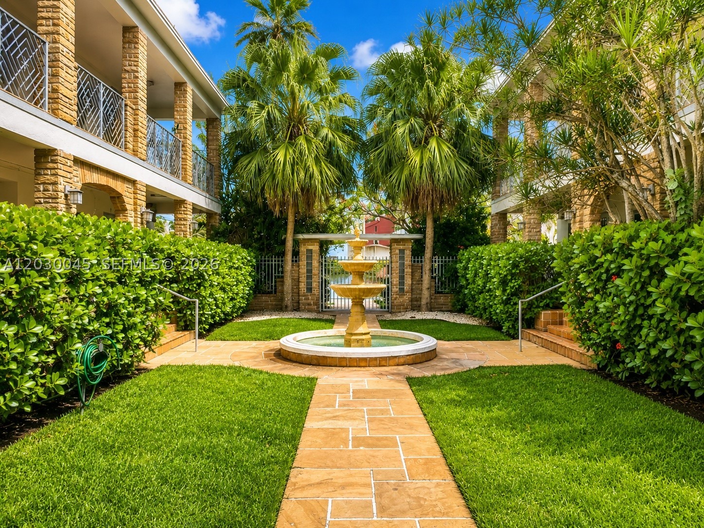 2137 Calais Dr #5, Miami Beach FL 33141
